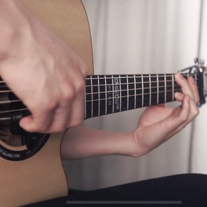 不断扒开敖闰衣物对她❌❌
